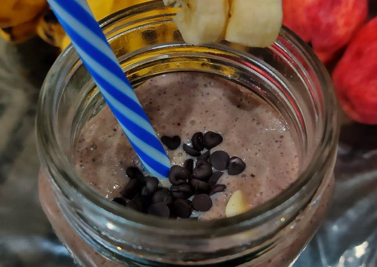 Recipe of Homemade Choco banana smoothie