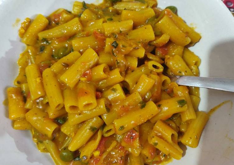 Indian sauce pasta