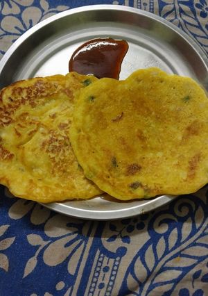 A picture of Moong daal chilla.