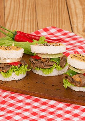 Foto resep Burger nasi sapi lada hitam
