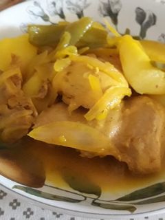 Una foto de Guisadillo de pollo