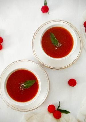 A picture of Tomato Basil Soup.