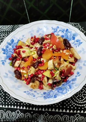 A picture of Fruits and Nuts Platter.
