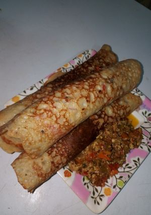 A picture of Chicken Pancake with Corned Beef Sauce.