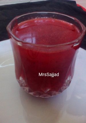 A picture of Falsay ka sharbat.
