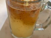 Una foto de bebidas de limon