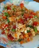 Ensalada de arroz y langostinos