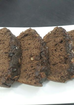 A picture of Chocolate vanilla cake.