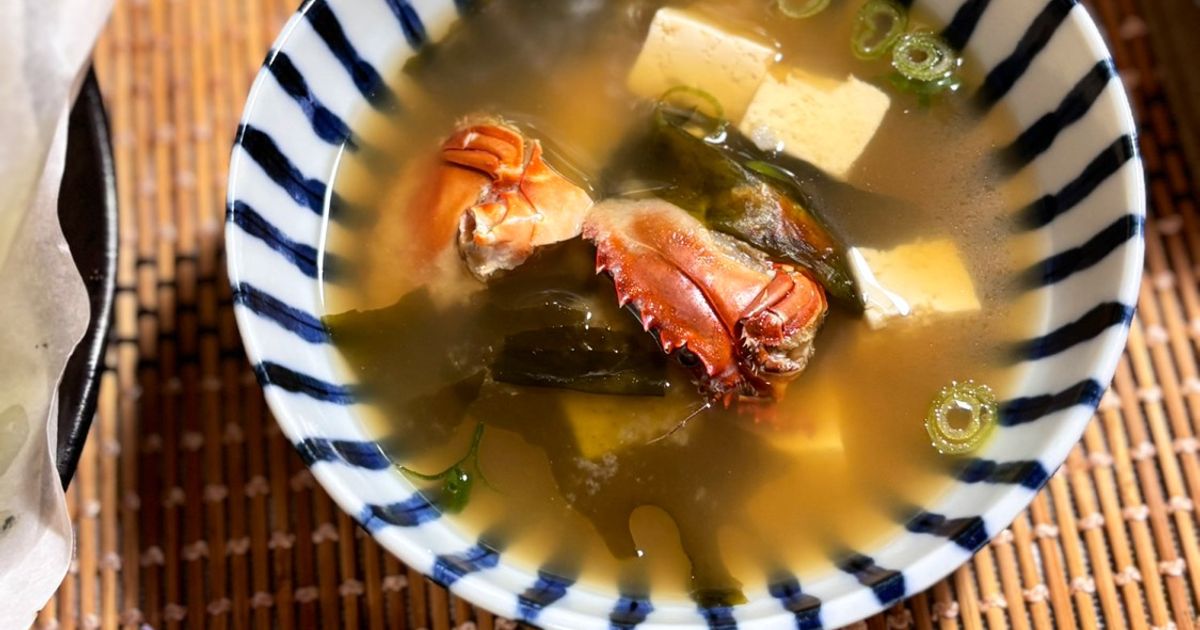 Miso Sup dengan Kepiting