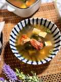 Miso Sup dengan Kepiting
