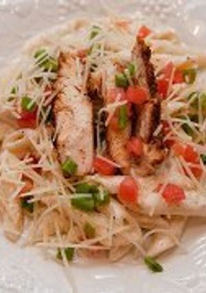 A picture of Chili's Copycat Cajun Chicken Pasta.