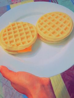 A picture of Yummy Waffle Sandwiches 🧇.