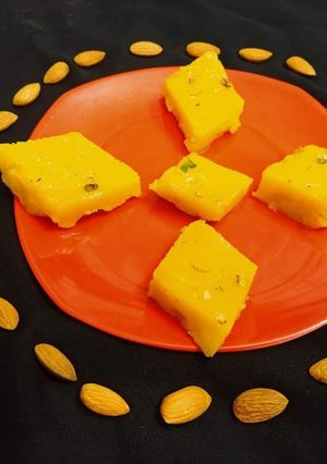 বাদাম সুজির বরফি রেসিপির প্রধান ছবি