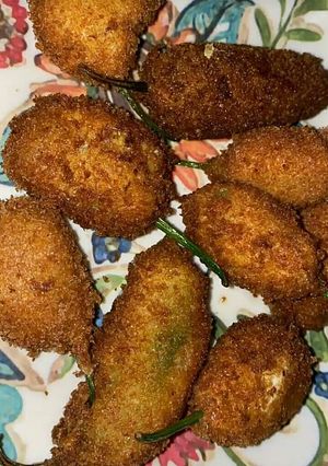 A picture of Potato balls.