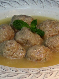 Una foto de Albóndigas de pollo, receta saludable, fácil y económica