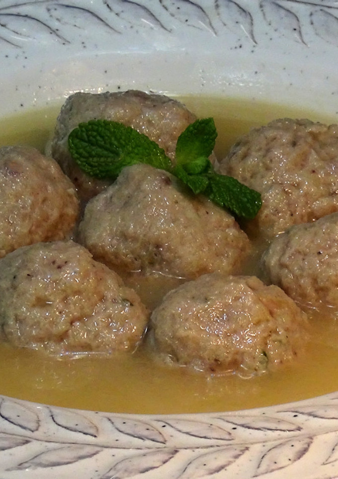 Una foto de Albóndigas de pollo, receta saludable, fácil y económica