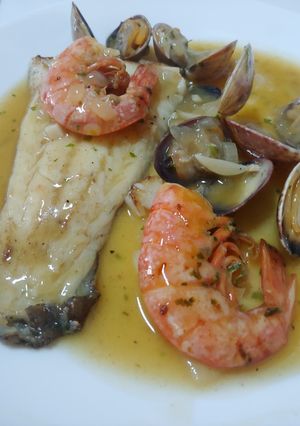Una foto de Bacalao en salsa de Marisco