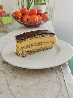 Mákos-kókuszos krémes recept fotója