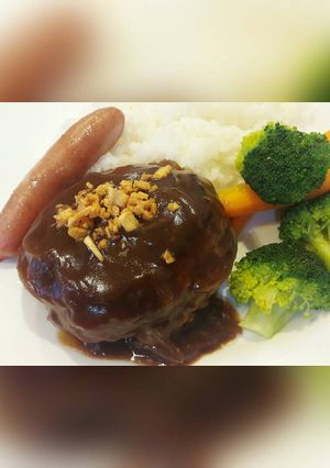 A picture of Simple japanese hamburger.