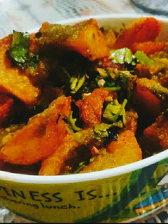 चटपटी आलू चाट (chatpati aloo chaat recipe in Hindi) रेसिपी मुख्य फोटो