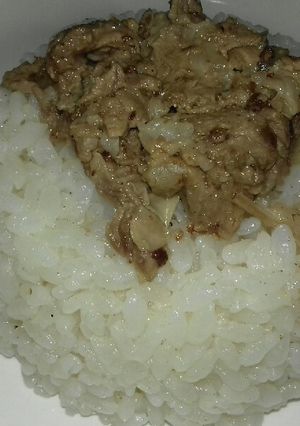 صورة لوصفة رز مع اللحمة (kavurma)
