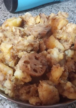 A picture of Aloo bhaa vart vali sabzi.