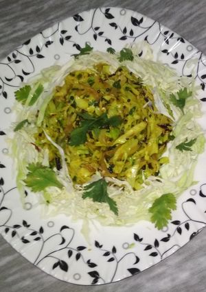 A picture of Gujarati Cabbage Sambharo.