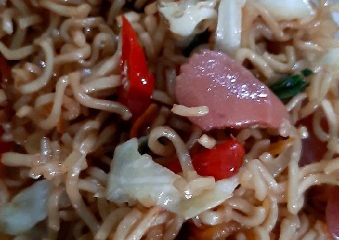 Mie Goreng Sederhana dan Praktis