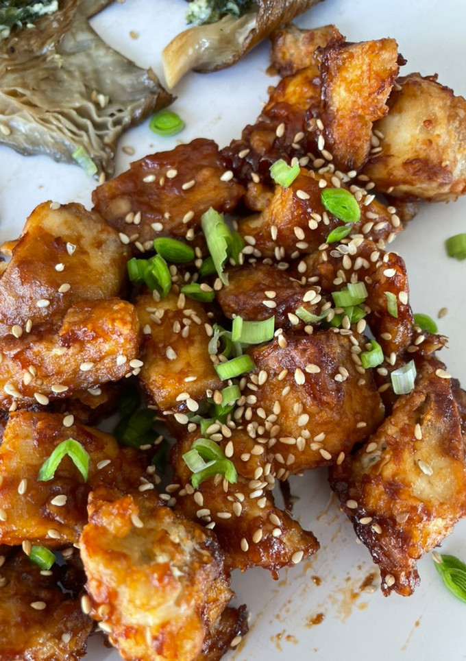 Una foto de Tofu caramelitzat