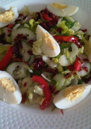 A picture of Salad.