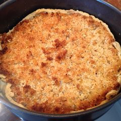 A picture of Treacle tart.