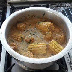 A picture of Maize in coconut milk n ground peanuts!!!.