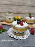 Mousse al limone e frutti di bosco