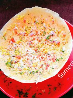 रुमाली रोटी खाकरा (Rumali roti khakhra recipe in marathi) रेसिपी चे मुख्य फोटो 