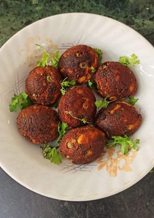 A picture of Matar Paneer Roundles in Appam Pan.