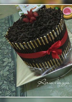 Foto resep Birthdaycakepokky (basecake brownis kukus ny liem)