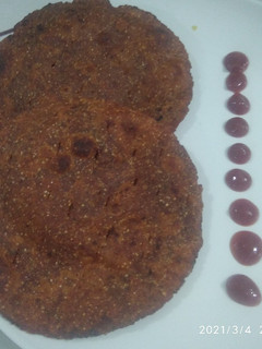 મસાલા લસણ રોટી (Masala Lasan Roti Recipe In Gujarati) રેસીપી મુખ્ય ફોટો