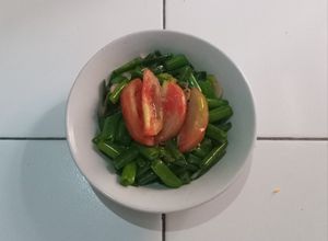 Foto resep Tumis bunga bawang merah / menjos