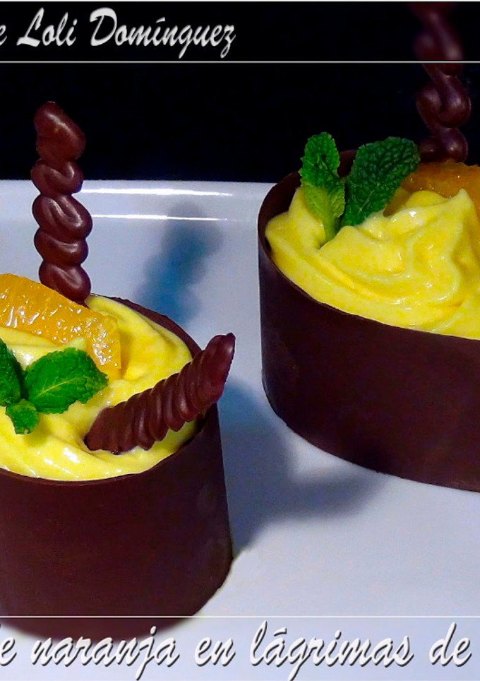 Una foto de Crema de naranja en lágrimas de chocolate