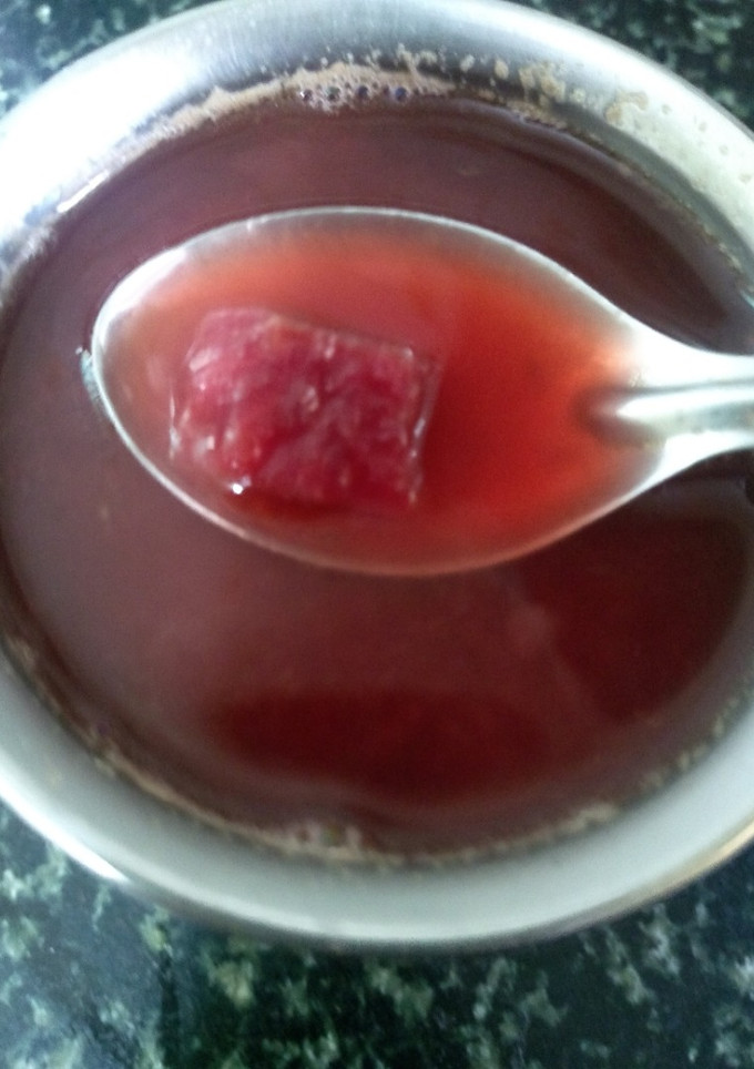 கம கம பீட்ரூட் சூப் (Beet root soup recipe in tamil) செய்முறை முக்கிய புகைப்படம்