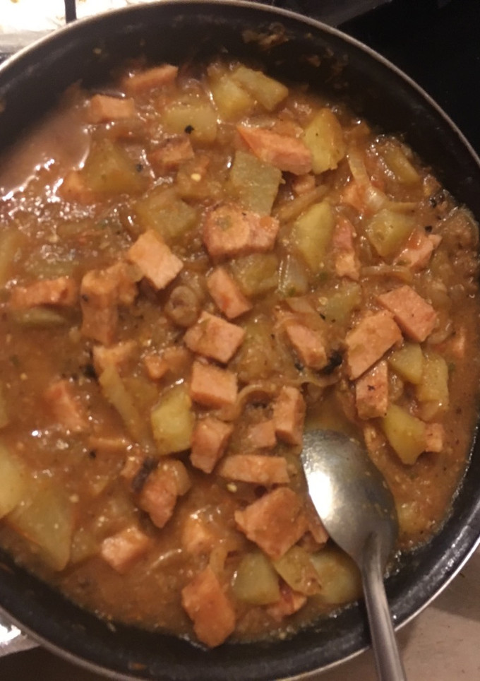 Una foto de Chuleta ahumada en salsa mexicana