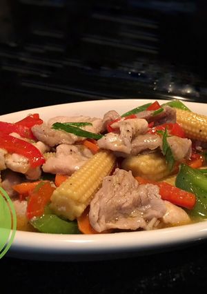 Una foto de Cerdo con Vegetales #lacocinadegiri