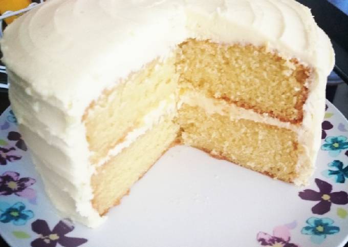 White vanilla cake