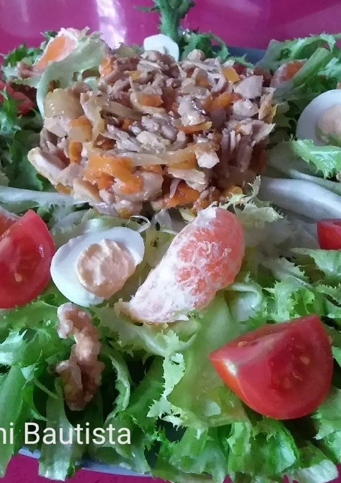 Una foto de Ensalada de pollo en escabeche