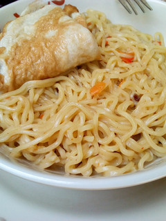 A picture of Indomie with fried egg.