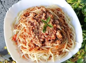 Una foto de Espagueti a la Boloñesa 🍝