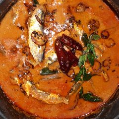 A picture of Mathi Chatti Curry / Sardines cooked in earthen pot.