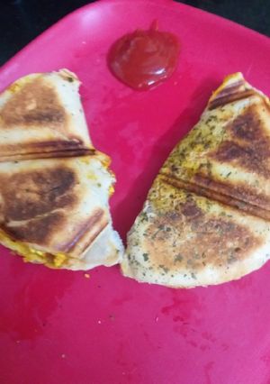 पनीर कुलचा (paneer kulcha recipe in Hindi) रेसिपी मुख्य फोटो