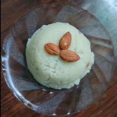 A picture of Rava sheera.