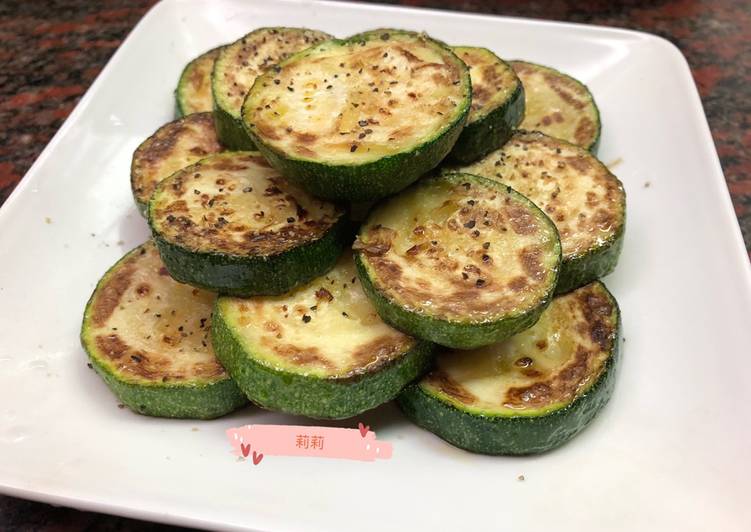 Langkah Menyiapkan Zucchini Goreng 香煎節瓜 Anti Gagal